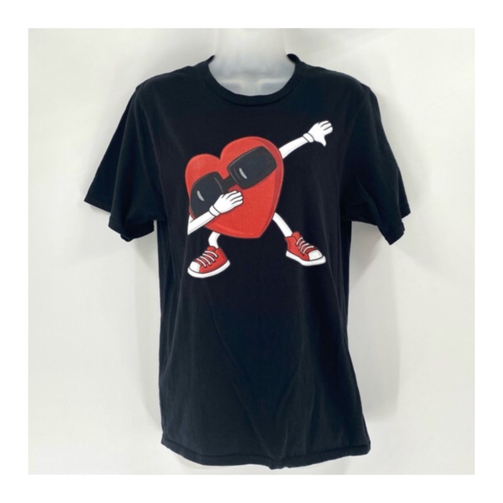 Heart Dabber Graphic Tee 0056